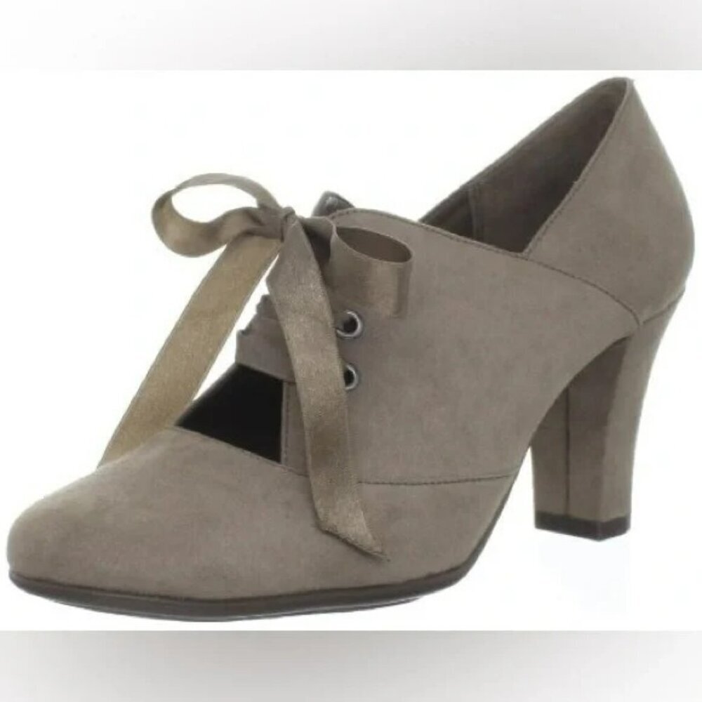 Aerosoles Chunky Heels Suede Leather Minor Role Pump Taupe Lace Up 7.5 M NWOT
